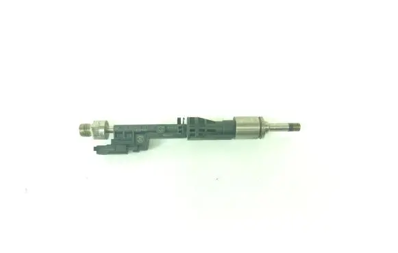 BMW X3 F25 Fuel injector 0261500109 7597870