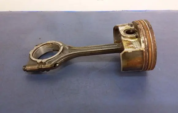 Piston