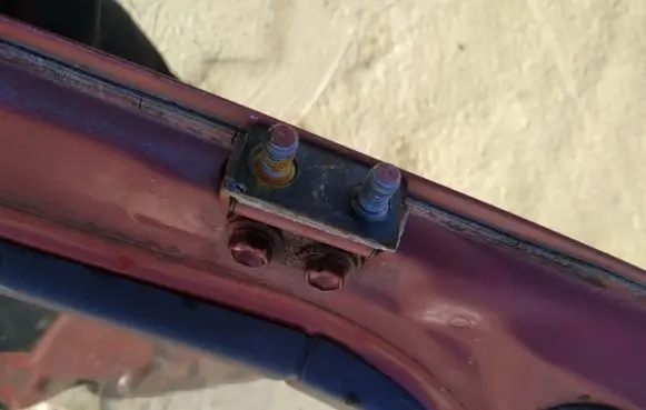 Toyota Corolla E90 Tailgate/trunk/boot hinge