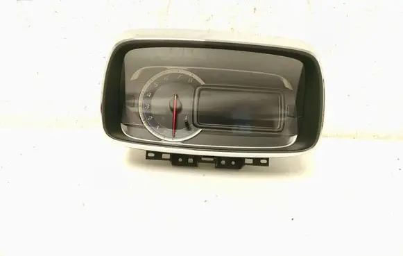 Chevrolet Trax Speedometer (instrument cluster) 95327817