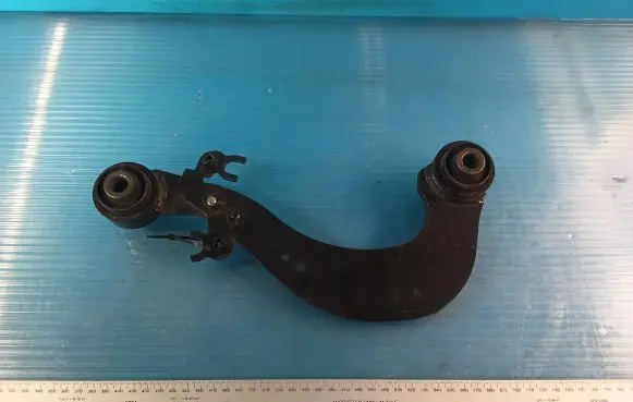 Toyota Sienna XL40 IV Front control arm