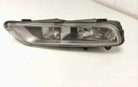 Volkswagen PASSAT B7 Front fog light 3AA941662F