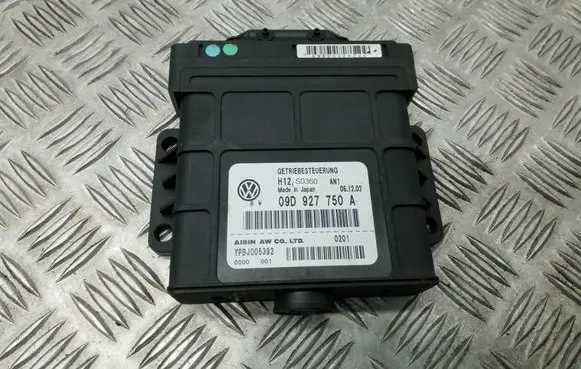 Volkswagen Touareg I Gearbox control unit/module 09D927750A
