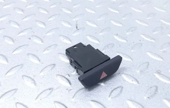 Toyota Yaris XP210 Hazard light switch 843320D220
