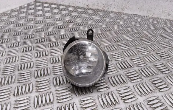 Toyota Auris E180 Front fog light 8122002110 90008497 02072015