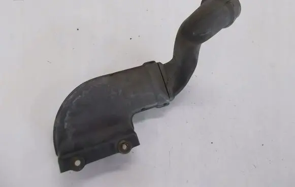 Toyota Hiace (H10) Air intake hose/pipe 