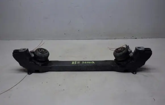 Audi A8 S8 D3 4E Engine mount bracket