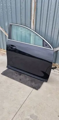 KIA Xceed Front door