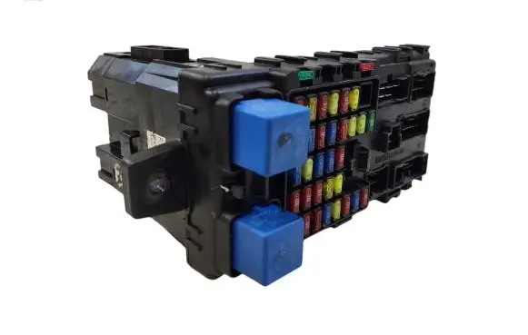 Hyundai Trajet Fuse module 954003A211