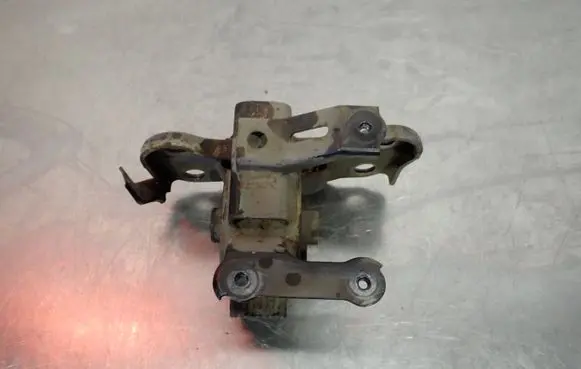 Toyota Corolla E140 E150 Engine mount vacuum valve 
