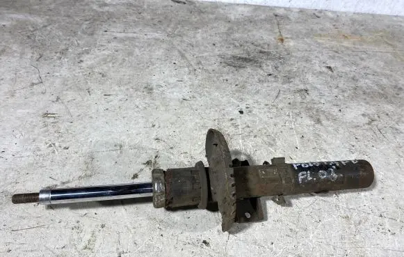 Volkswagen Polo Front shock absorber/damper