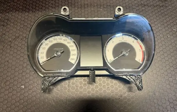Jaguar XF X250 Speedometer (instrument cluster) 9X2310849KF 2KFPD1009F3 VP9X2F10849KF