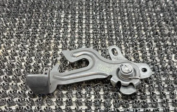 Volvo V60 Engine bonnet/hood lock/latch loop/hook 31218611