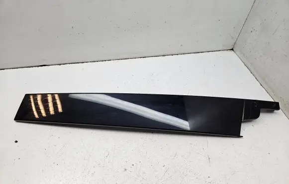 Volkswagen Golf Sportsvan Front door glass trim molding 510837902C
