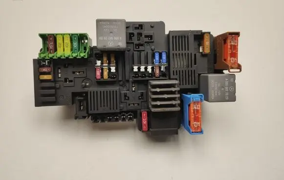 Mercedes-Benz EQC Fuse module A2139065706