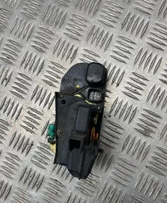 Jeep Grand Cherokee (WJ) Rear door lock