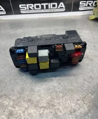 Mercedes-Benz C W203 Fuse box set 0025459301 5DK00797320 00116015023717