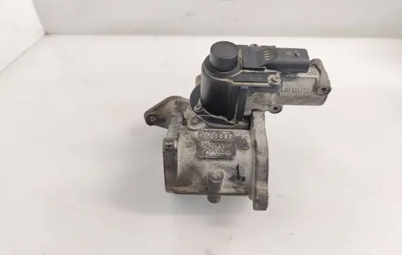 Volkswagen Caddy EGR valve 03G131501N 03G129637A