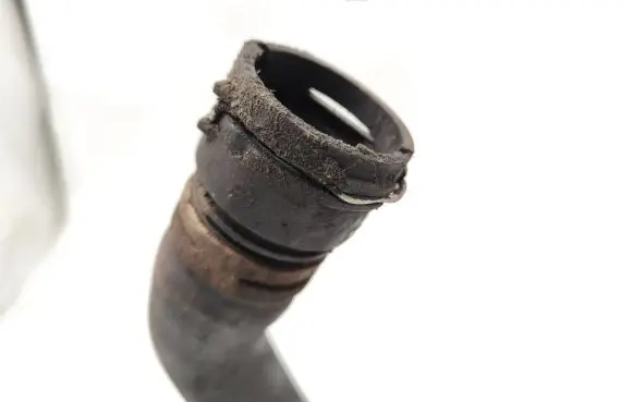 Audi A3 S3 8P Engine coolant pipe/hose 3B0122291C