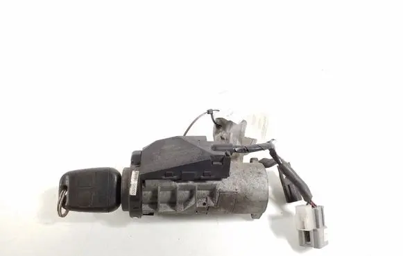 Toyota Avensis T220 Ignition lock 45280-05030