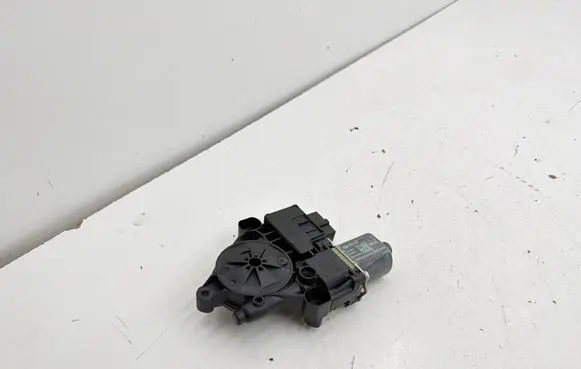 Audi Q2 - Rear door window regulator motor 5Q0959407 1900041134