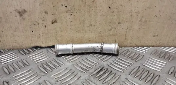 Volkswagen Touareg I Engine coolant pipe/hose
