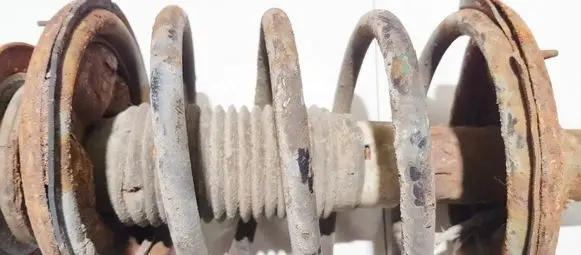 Hyundai Lantra II Front coil spring