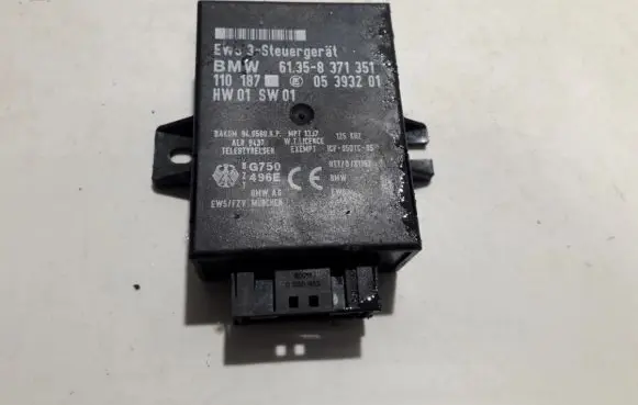 BMW 5 E39 Immobilizer control unit/module 61358371351 61.35-8371351