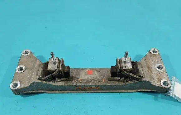 KIA Stinger Gearbox mounting bracket 21735-J5200 IMPRK1523904
