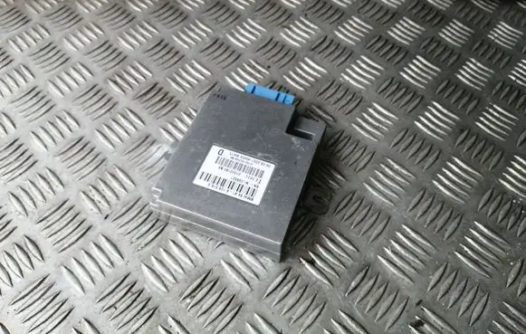 BMW 5 E39 Voice control module 4108516 84414108516