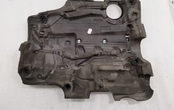 Volkswagen Tiguan Engine cover (trim) 03L103925AD