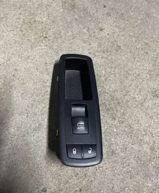 Lancia Thema Central locking switch button 56046822AC