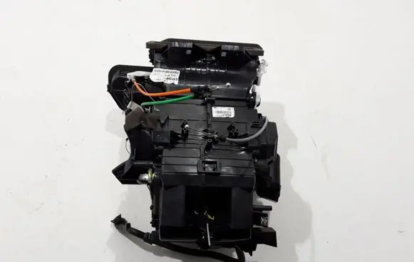Dacia Duster II Interior heater climate box assembly 272704189R