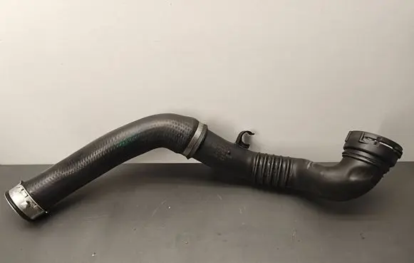 BMW 3 E90 E91 Intercooler hose/pipe 7805438 58300015 446189601