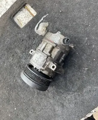 Opel Corsa D Air conditioning (A/C) compressor (pump) 55701200