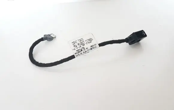 Peugeot 308 USB socket connector 9806047980
