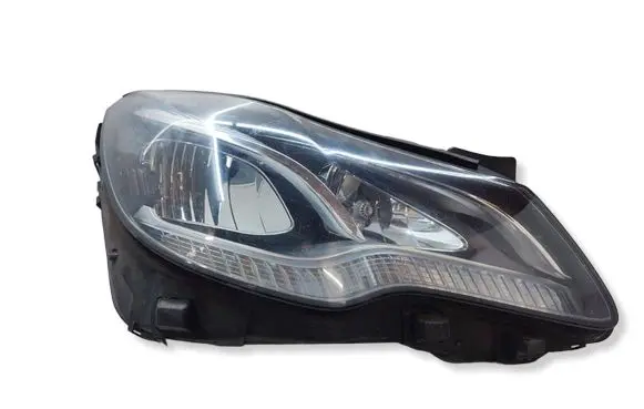 Mercedes-Benz E C207 W207 Headlight/headlamp A2078209461