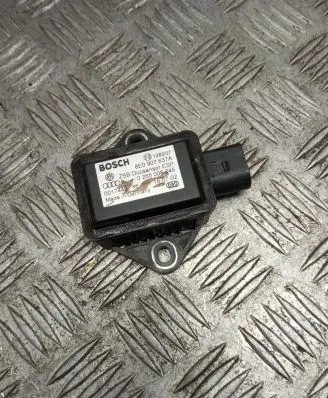 Audi A4 S4 B6 8E 8H ESP acceleration yaw rate sensor 8E0907637A