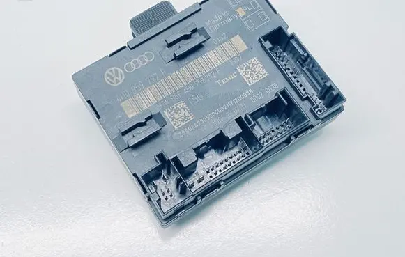 Volkswagen Touareg II Door control unit/module 4H0959792S 4H0959792F