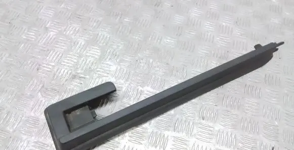 Volvo XC90 Front driver seat rail trim 30662559