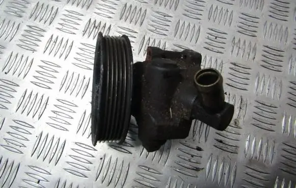 Ford Fiesta Power steering pump 96BF3A733AD 96BF-3A733-AD