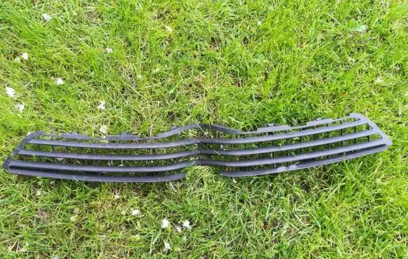 Tesla Model X Front bumper lower grill 1050143-00-F