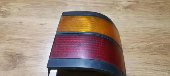 Volkswagen PASSAT B3 Rear/tail lights 333945257
