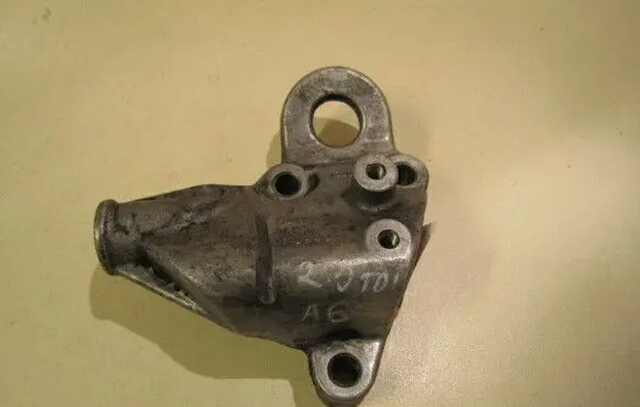 Audi A6 S6 C5 4B Engine mounting bracket 046145515F