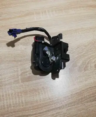 Toyota Prius (XW20) Rear glass lock/latch BLUE