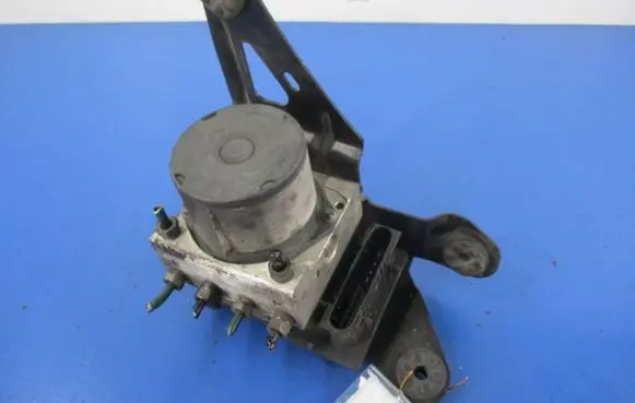 Renault Megane II ABS Pump 8200038695