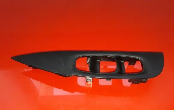Nissan Qashqai Front door window switch trim 809604EA0AX