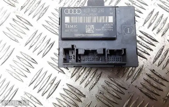 Audi Q7 4L Door control unit/module 4L0907290
