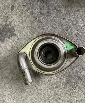 Mazda 6 Engine oil radiator 