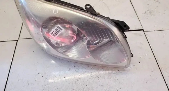 Toyota Avensis T250 Headlight/headlamp